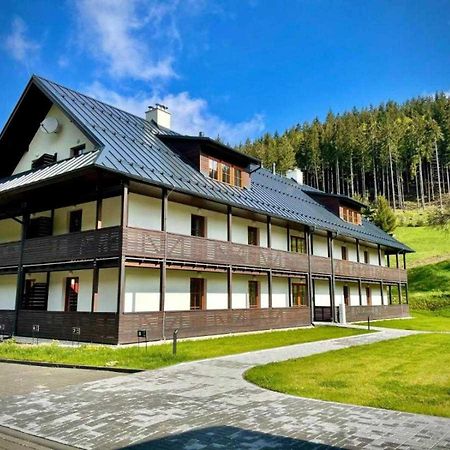 Apartmany Neta Velke Karlovice, Polansky Dvur 外观 照片