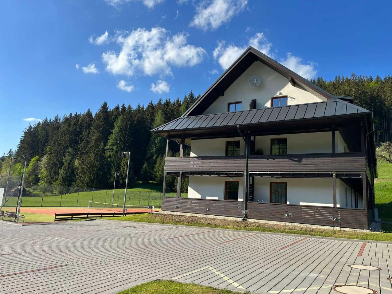 Apartmany Neta Velke Karlovice, Polansky Dvur 外观 照片
